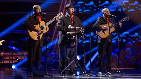 Los D’Orlando cantan ‘Lágrimas negras’ en las Audiciones a ciegas de ‘La Voz Senior’ Los D’Orlando cantan ‘Lágrimas negras’ en las Audiciones a ciegas de ‘La Voz Senior’