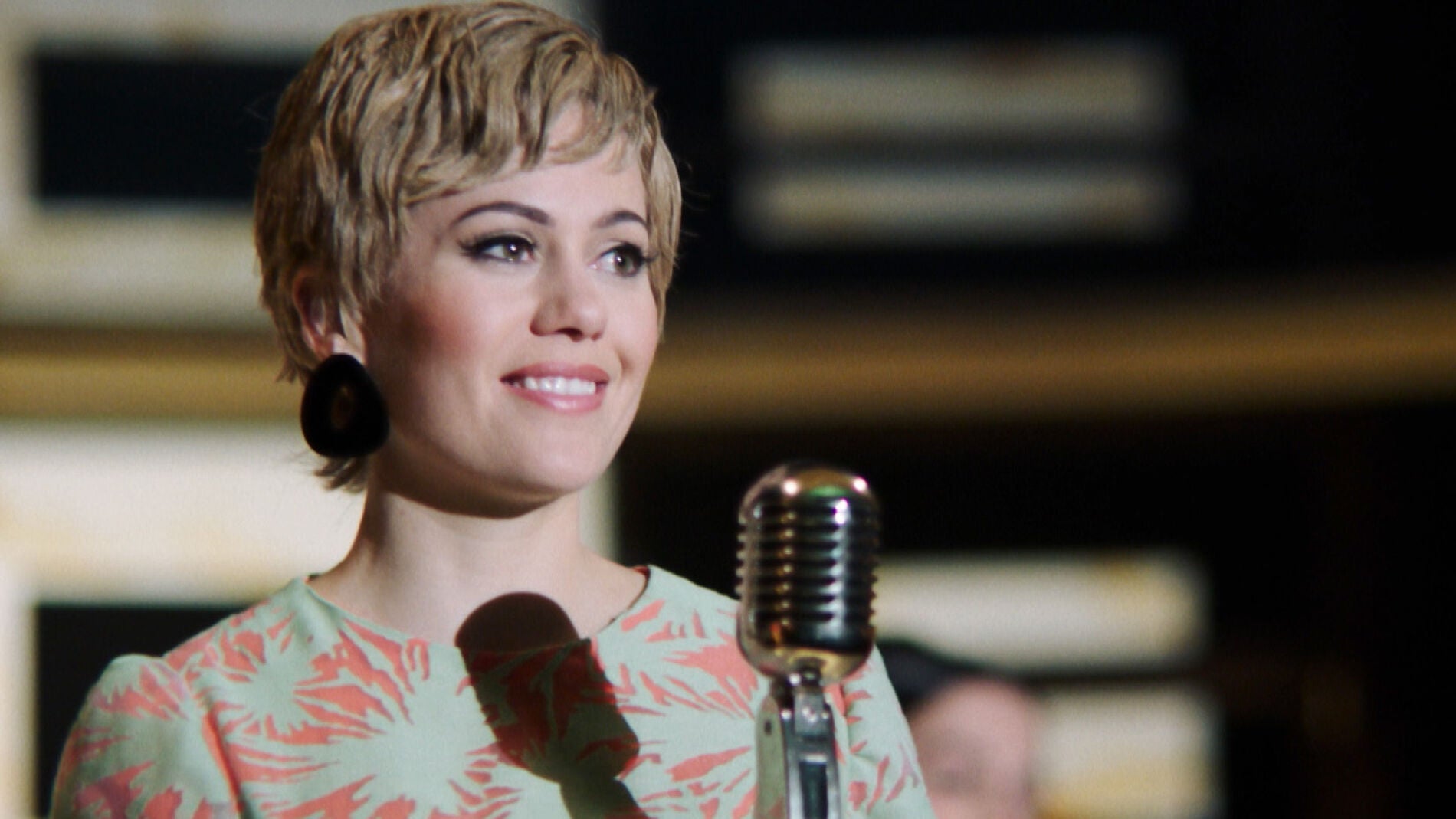 Fanny sorprende con una nueva canci&oacute;n y un cambio radical de look