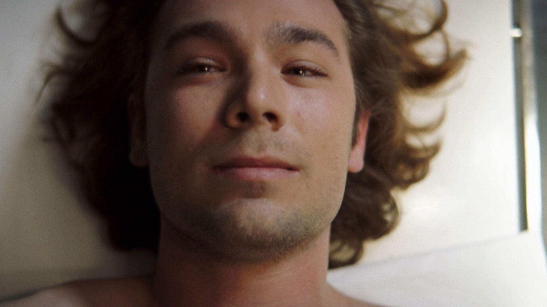 La dura y triste despedida de Robert en forma de canci&oacute;n