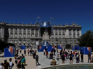 El trofeo de la Champions League, en el Palacio Real