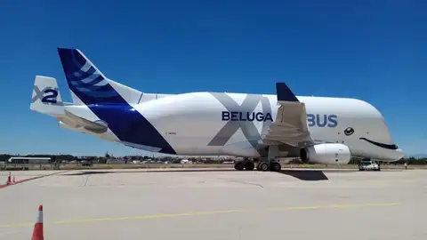 El avión de carga BelugaXL de Airbus El avión de carga BelugaXL de Airbus
