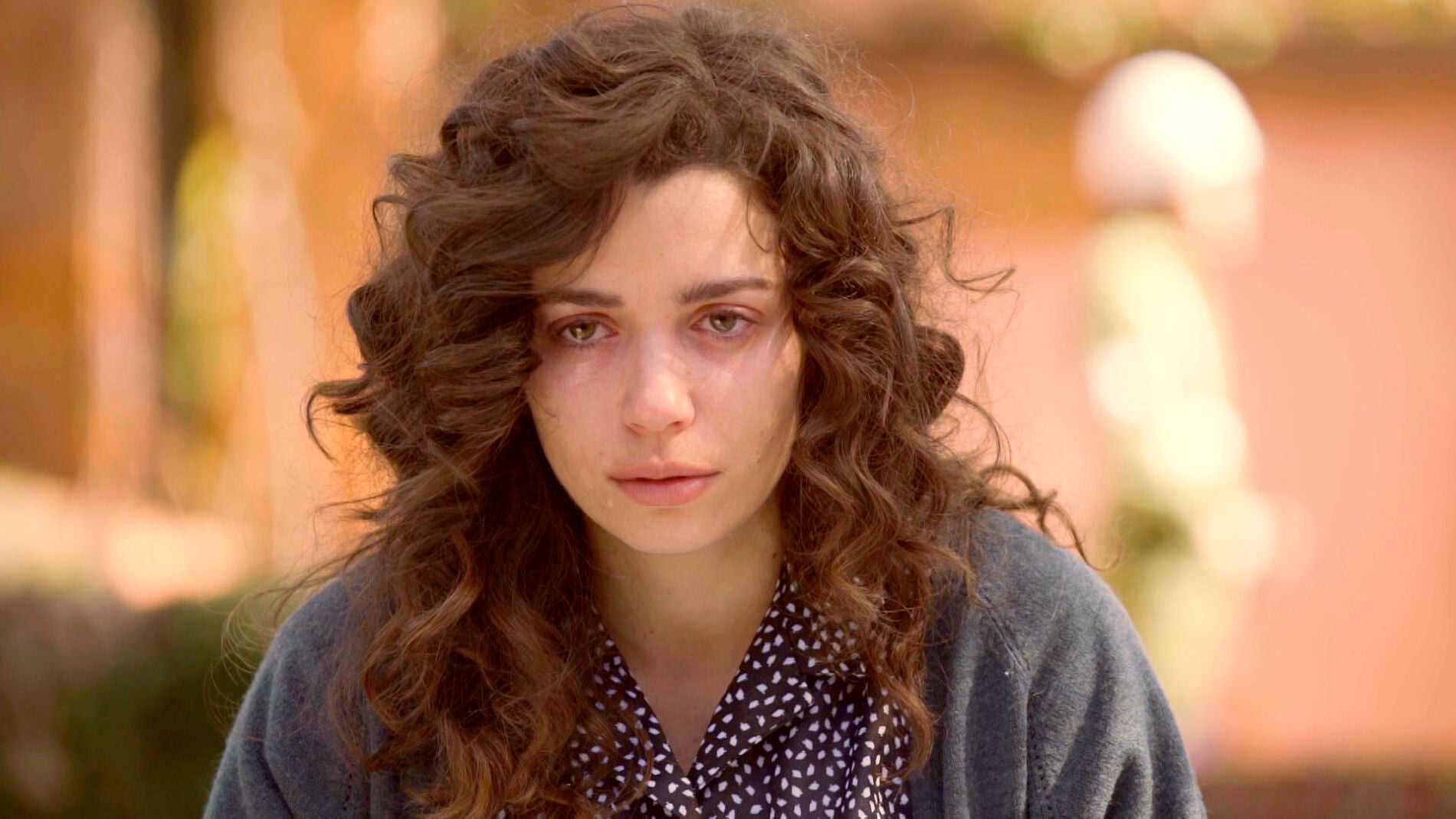 Amelia reaparece en un estado lamentable