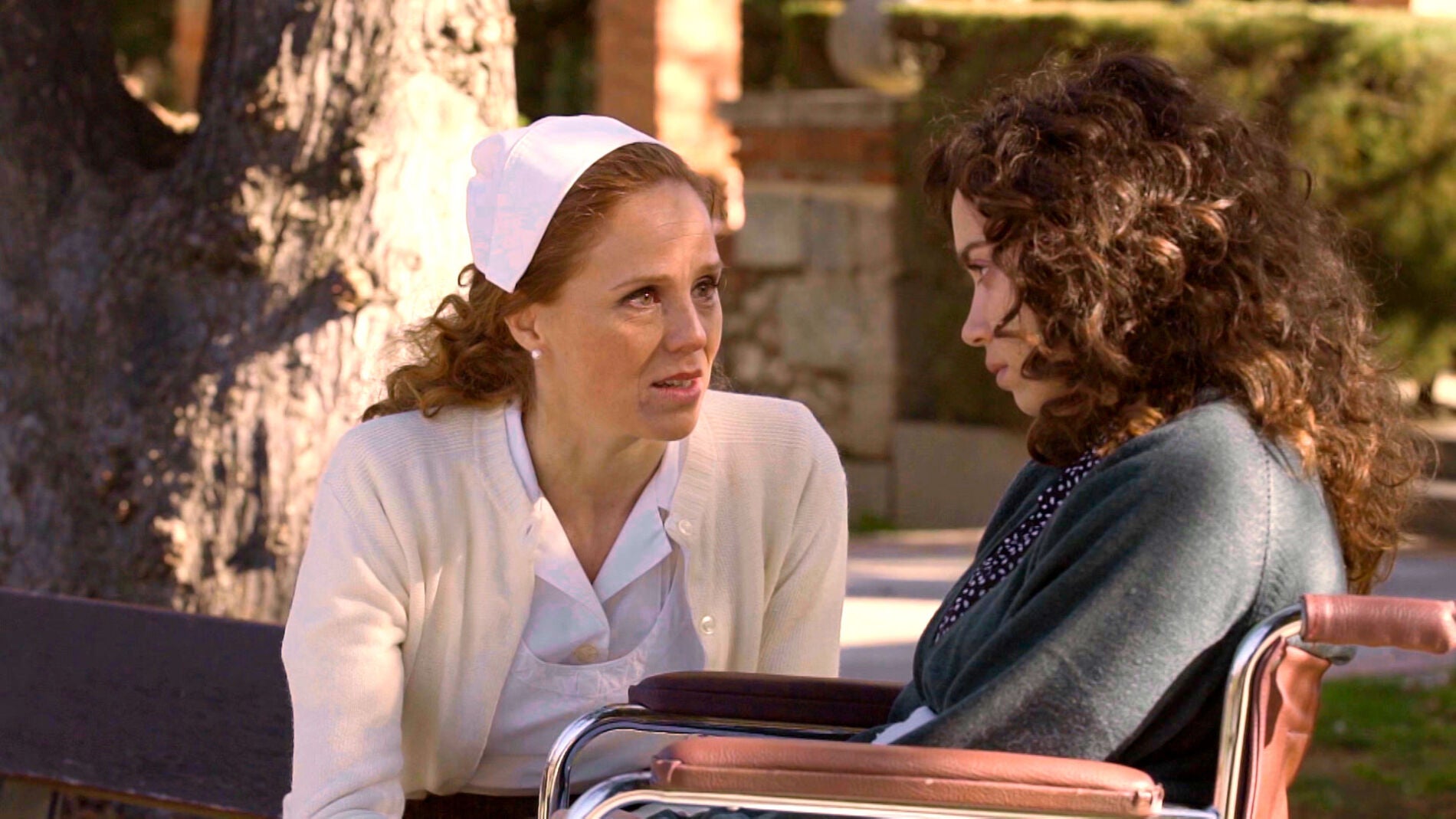 Ana logra ver a Amelia a solas