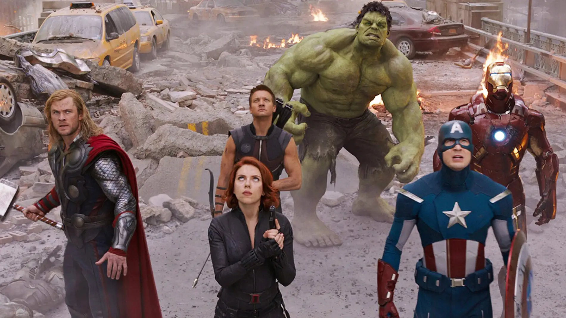 Los Vengadores originales: Iron Man, Capitán América, Vuida Negra, Thor, Hulk y Ojo de Halcón