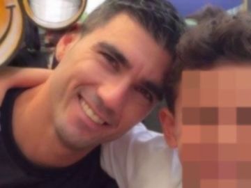 El mensaje del hijo de José Antonio Reyes tras la muerte del futbolista: "Este es el úlimo momento que pasamos juntos"