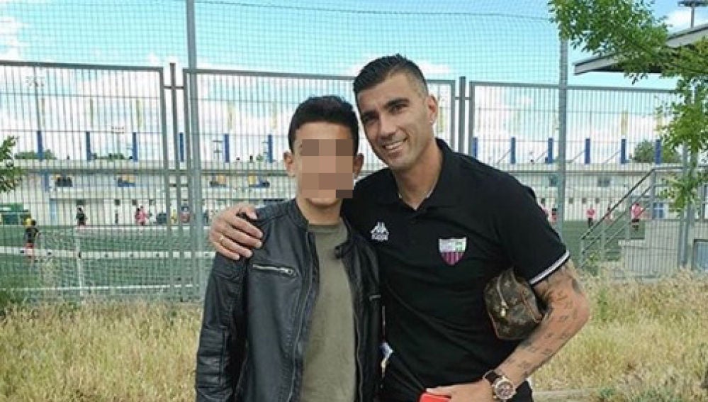 Imagen de José Antonio Reyes con su hijo