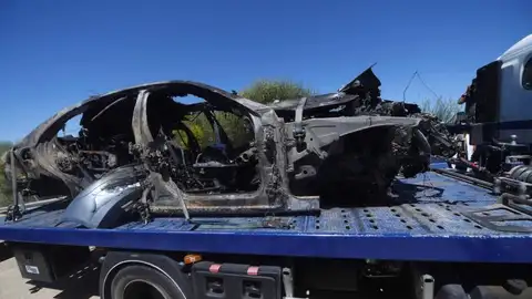 Imagen que muestra el vehículo en el que viajaba el futbolista Antonio Reyes tras el accidente Imagen que muestra el vehículo en el que viajaba el futbolista Antonio Reyes tras el accidente