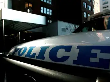 Un policía dispara por la espalda y mata a un adolescente que no llevaba luz en la bicicleta en Arizona Un policía dispara por la espalda y mata a un adolescente que no llevaba luz en la bicicleta en Arizona
