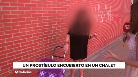Familias de una zona residencial de Madrid denuncian un prostíbulo encubierto en una de las viviendas Familias de una zona residencial de Madrid denuncian un prostíbulo encubierto en una de las viviendas