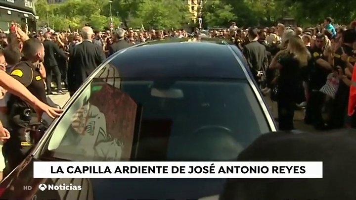 La capilla ardiente de José Antonio Reyes, en imágenes, Fotos, Deportes