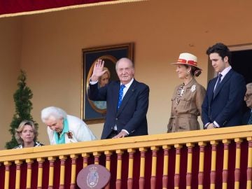 El rey Juan Carlos en una corrida de toros en Aranjuez