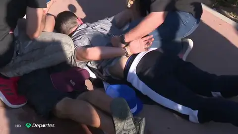 Tres ladrones intentaron robar a un equipo de laSexta en los alrededores del Metropolitano Tres ladrones intentaron robar a un equipo de laSexta en los alrededores del Metropolitano