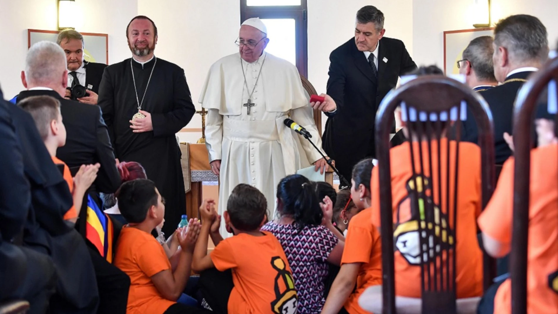 El papa Francisco acaba su viaje pastoral a Rumanía con una visita al barrio Barbu Lautaru de Blaj El papa Francisco acaba su viaje pastoral a Rumanía con una visita al barrio Barbu Lautaru de Blaj