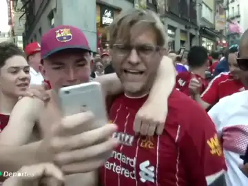 'Jurgen Klopp' revolucionó el centro de Madrid a escasas horas para la final de la Champions League 'Jurgen Klopp' revolucionó el centro de Madrid a escasas horas para la final de la Champions League