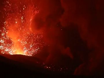 Espectaculares imágenes del volcán Etna que ha vuelto a entrar en erupción