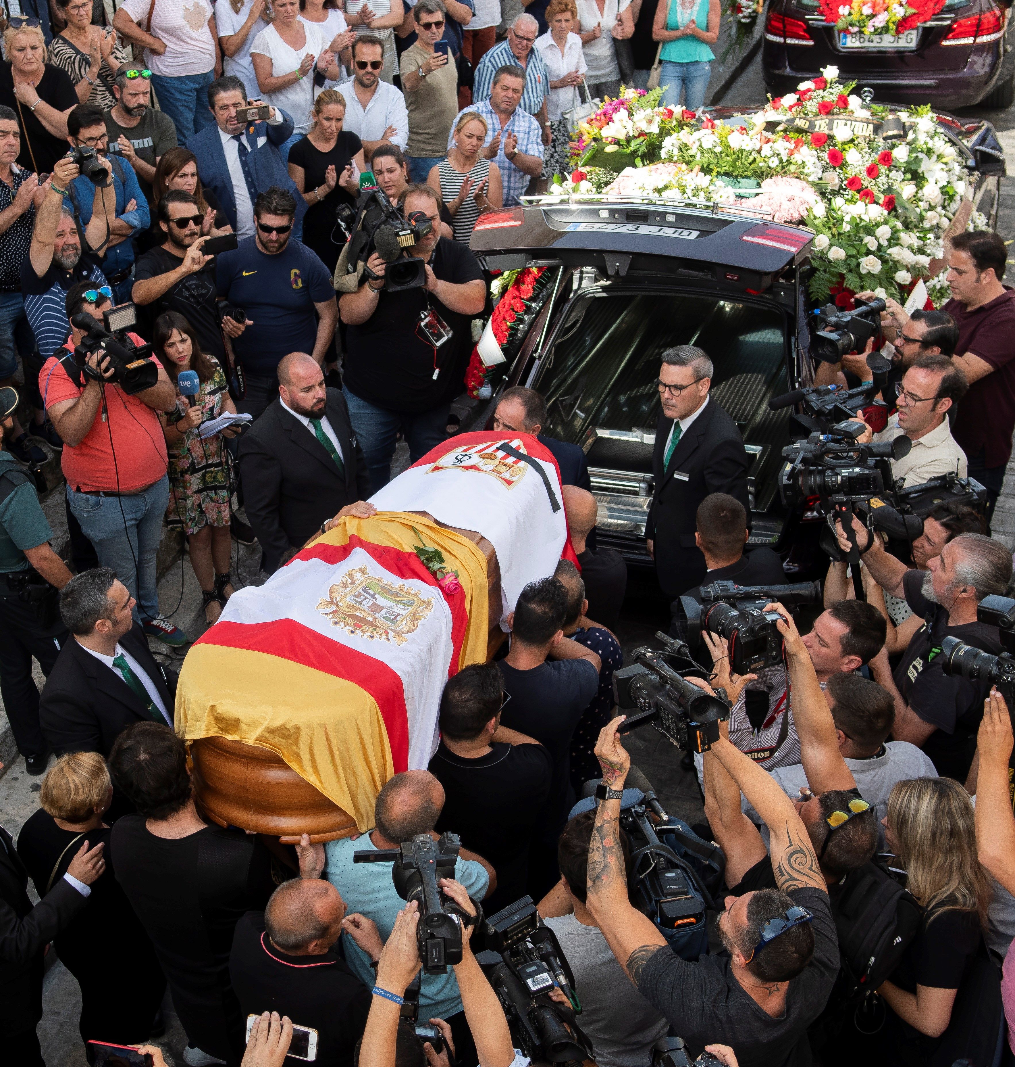 Jose Antonio Reyes' funeral held in Utrera
