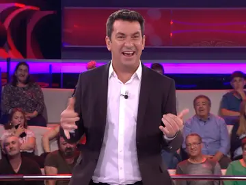 El innovador chiste de Arturo Valls sobre Benidorm en ‘¡Ahora caigo! El innovador chiste de Arturo Valls sobre Benidorm en ‘¡Ahora caigo!