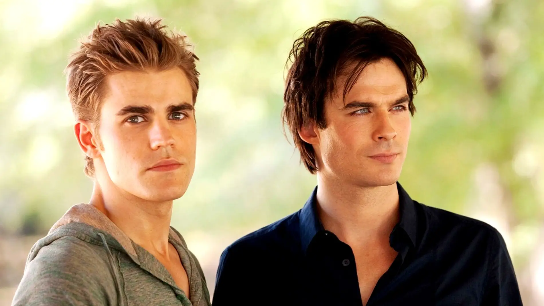 Stefan y Damon Salvatore en 'Crónicas Vampíricas'