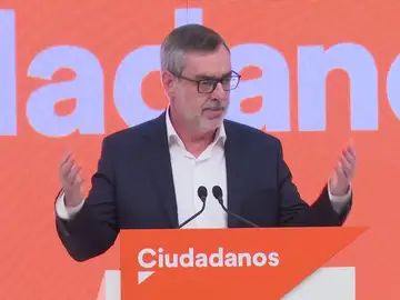 Ciudadanos rechaza una negociación a tres como le proponen PP y Vox Ciudadanos rechaza una negociación a tres como le proponen PP y Vox