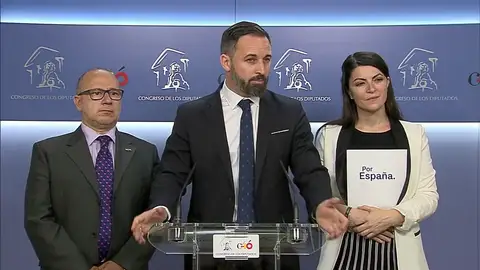 Vox veta periodistas para evitar que se cuelen "activistas de extrema izquierda" Vox veta periodistas para evitar que se cuelen "activistas de extrema izquierda"