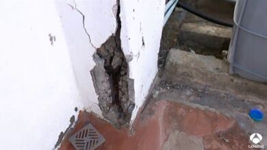 Denuncian humedades en sus casas por el mal alcantarillado