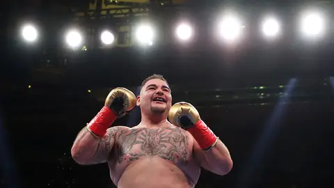 Andy Ruiz celebra su victoria sobre Joshua Andy Ruiz celebra su victoria sobre Joshua