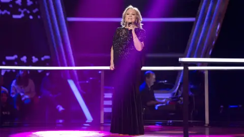 Blanca Villa canta ‘Como una ola’ en los Asaltos de ‘La Voz Senior’ Blanca Villa canta ‘Como una ola’ en los Asaltos de ‘La Voz Senior’