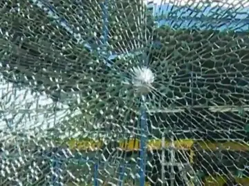 Disparan a una guagua con una escopeta de balines en Tamaraceite Disparan a una guagua con una escopeta de balines en Tamaraceite