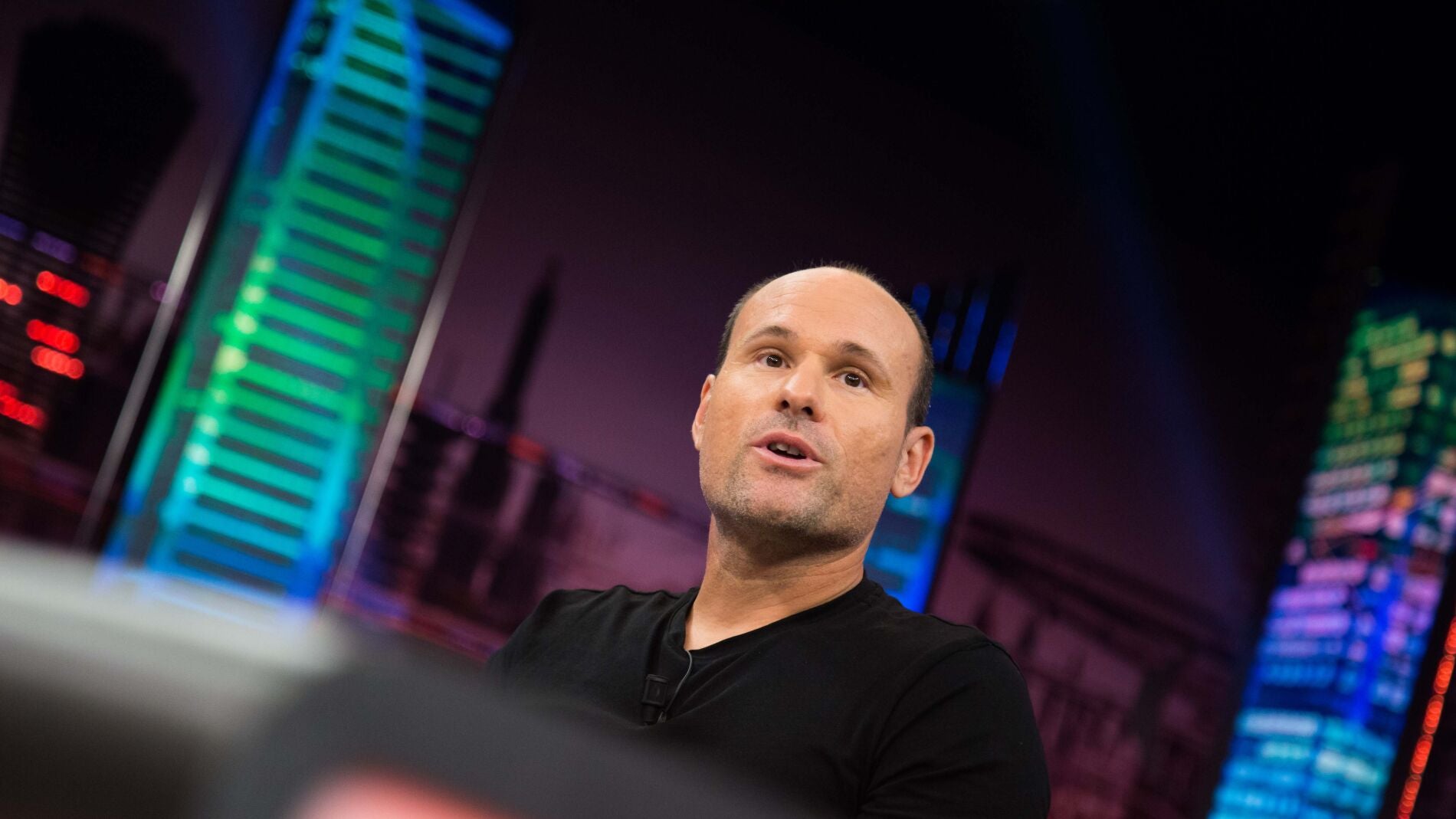 "Si el VAR hubiese existido antes yo tendr&iacute;a pelo", as&iacute; defiende Antonio Mateu Lahoz al VAR en 'El Hormiguero 3.0'
