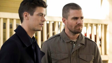 El desnudo integral de Grant Gustin ('The Flash') que ha cautivado a Stephen Amell 
