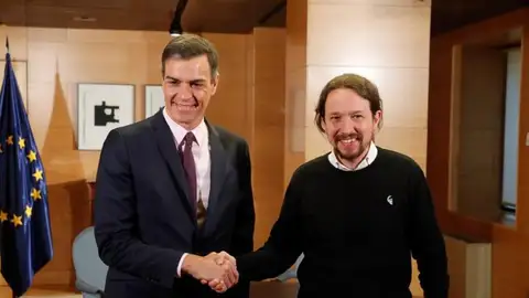 Pablo Iglesias y Pedro Sánchez Pablo Iglesias y Pedro Sánchez
