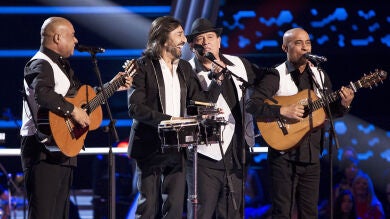 La fiesta de los D’Orlando en ‘La Voz Senior’ con Antonio Carmona a los bongos y Pablo López al piano