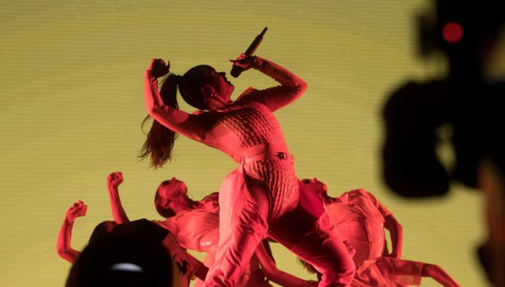 La cantante Rosalía, durante el concierto de la jornada de clausura del Primavera Sound