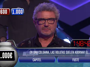 'Los Lobos' y las 'Míticas' se enfrentan en una decisiva bomba estratégica 'Los Lobos' y las 'Míticas' se enfrentan en una decisiva bomba estratégica