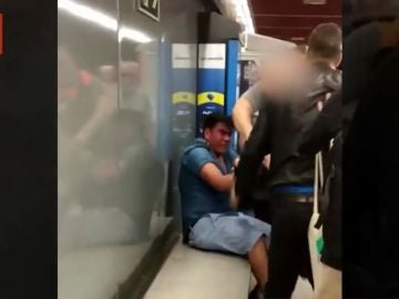 Agresión a un carterista en el metro de Barcelona