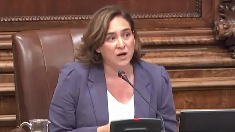 Colau y Carmena se despiden sin saber quién las sustituirá Colau y Carmena se despiden sin saber quién las sustituirá