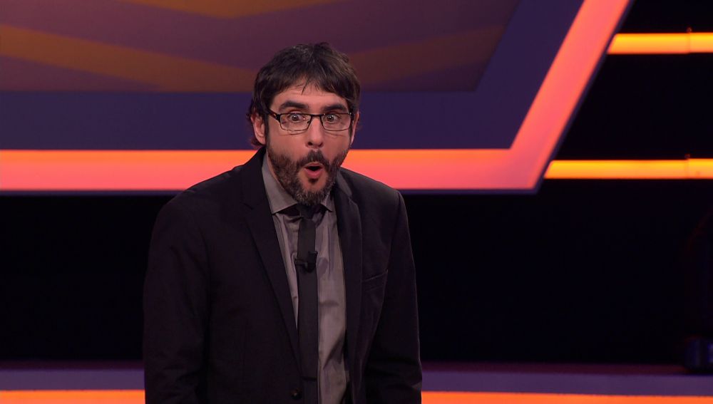 Unas concursantes de '¡Boom!' sonrojan a Juanra Bonet: "Tú estás estupendo, demasiada perfección"