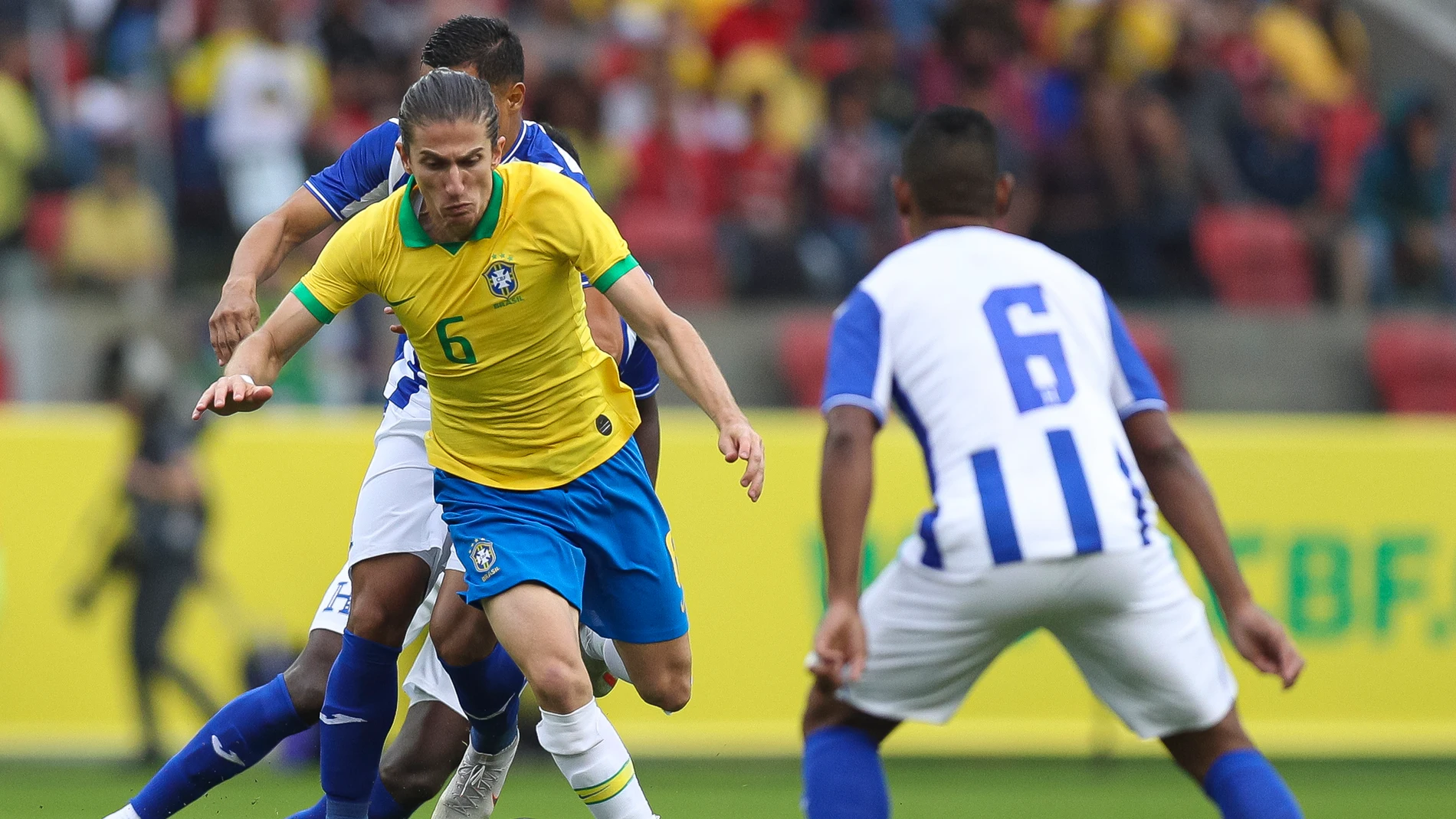 Filipe Luis, durante el partido de Brasil contra Honduras Filipe Luis, durante el partido de Brasil contra Honduras