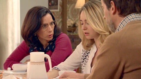 Marcelino y Manolita anima a Luisita a no rendirse y luchar por su amor