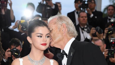Selena Gomez confiesa qué le estaba diciendo al oído Bill Murray en esta foto de Cannes