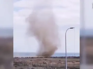Espectaculares imágenes de un tornado en Gran Canaria Espectaculares imágenes de un tornado en Gran Canaria