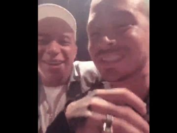 Mbappé junto a JBalvin en Pachá Ibiza