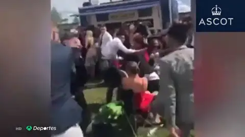 Un futbolista del Watford, suspendido tras estar involucrado en un pelea en Ascot Un futbolista del Watford, suspendido tras estar involucrado en un pelea en Ascot