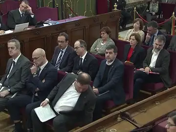 Los presos de JxCat piden la abstención para facilitar la investidura de Pedro Sánchez Los presos de JxCat piden la abstención para facilitar la investidura de Pedro Sánchez