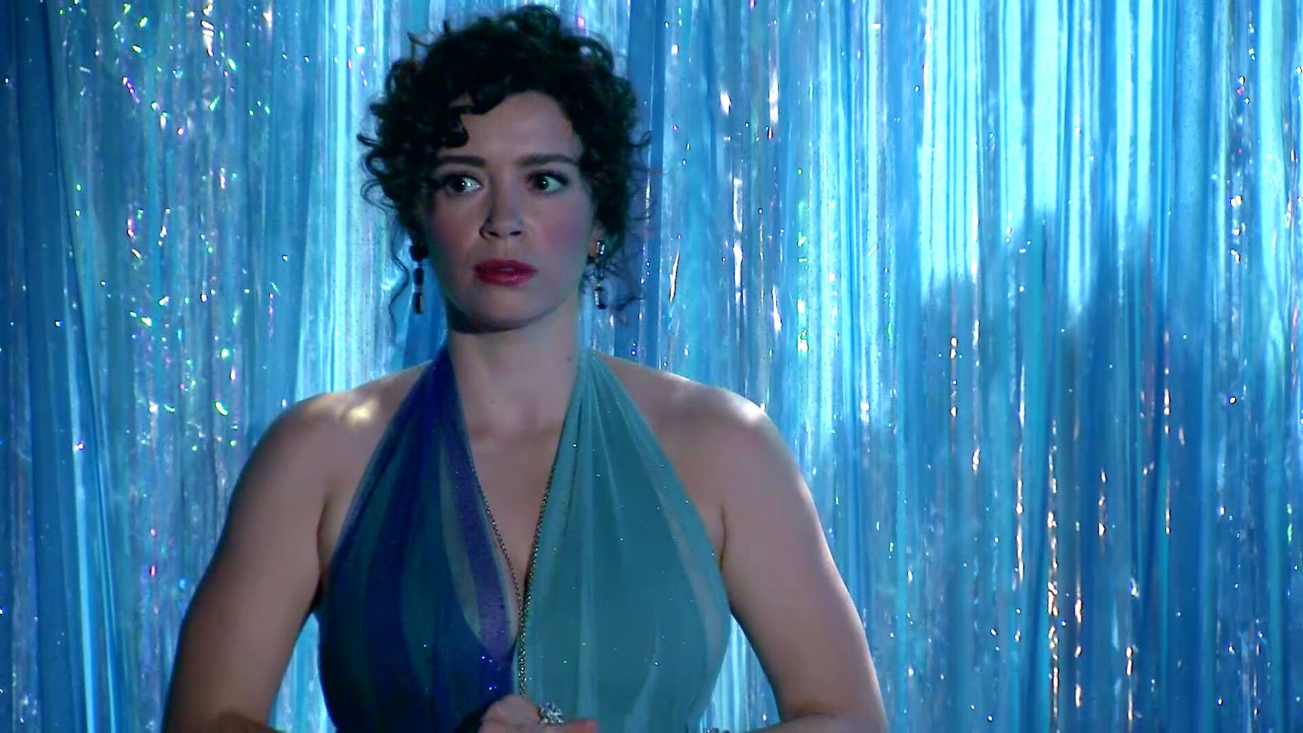 La inesperada reacci&oacute;n de Amelia al subirse al escenario