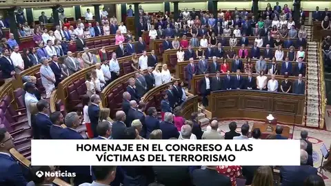 Críticas a TVE y el gobierno por la entrevista a Otegi con Bildu presente Críticas a TVE y el gobierno por la entrevista a Otegi con Bildu presente