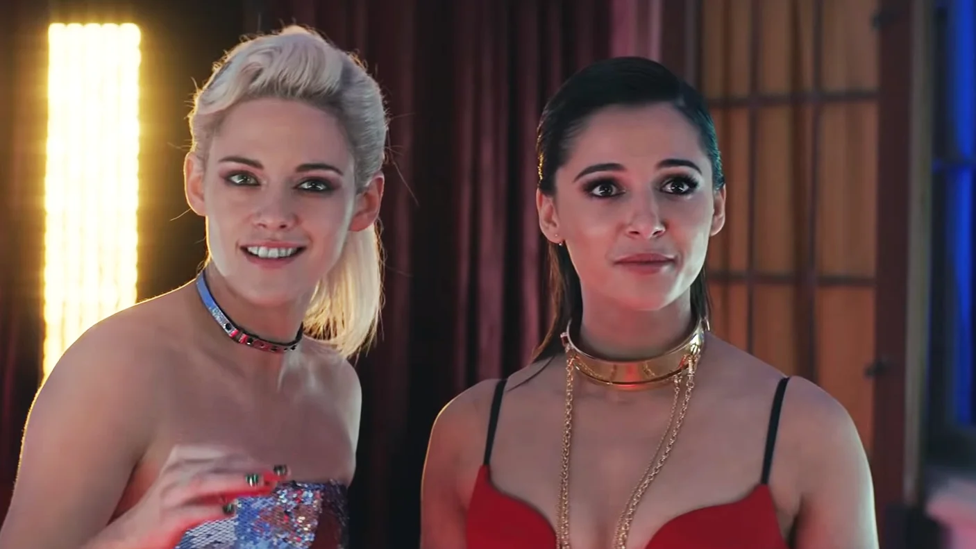 Kristen Stewart y Naomi Scott en 'Los Ángeles de Charlie'