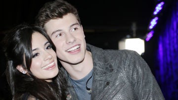 Camila Cabello y Shawn Mendes Camila Cabello y Shawn Mendes