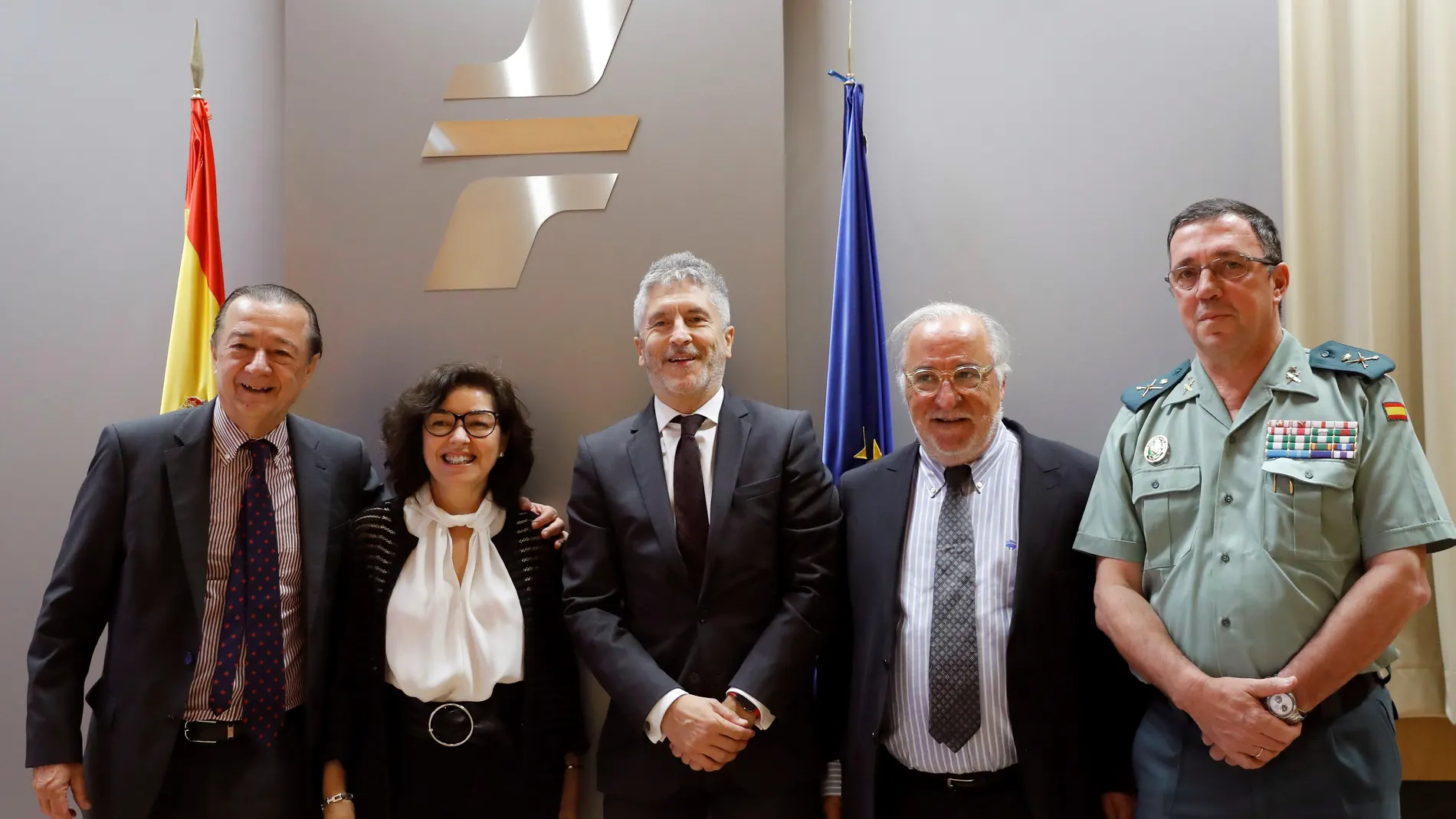 El ministro del Interior en funciones, Fernando Grande-Marlaska, y el director general de Tráfico, Pere Navarro El ministro del Interior en funciones, Fernando Grande-Marlaska, y el director general de Tráfico, Pere Navarro
