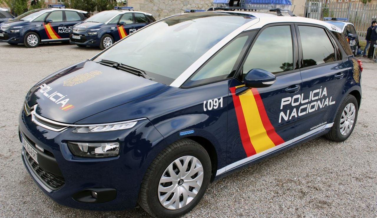 Coche de la Policía Nacional Coche de la Policía Nacional